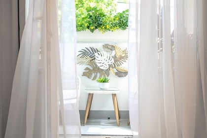 Apartm�n u kolon�dy a parking - Mari�nsk� L�zn�