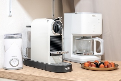 Apartm�n u kolon�dy a parking - Mari�nsk� L�zn�