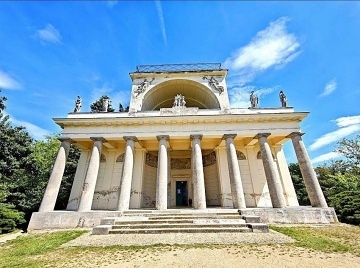 Rodinn� Glamping a koupac� sud - Ml�nsk� rybn�k