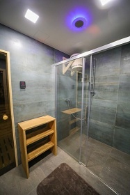 Chata baz�n a wellness - Trutnovsko - rybn�k Dolce