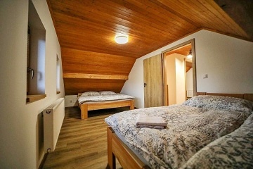 Chata baz�n a wellness - Trutnovsko - rybn�k Dolce