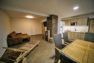 Chata baz�n a wellness - Trutnovsko - rybn�k Dolce