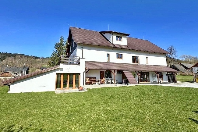 Chalupa vnit�n� baz�n a wellness - Doln� Morava