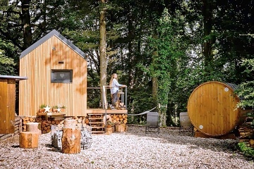 Glamping se saunou �esk� r�j - P��hrazsk� sk�ly