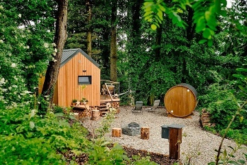 Glamping se saunou �esk� r�j - P��hrazsk� sk�ly