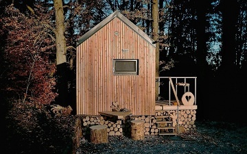 Glamping se saunou �esk� r�j - P��hrazsk� sk�ly