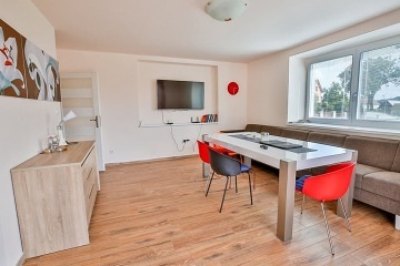 Chalupa s baz�nem - Ch�novsk� jeskyn� - Vyso�ina