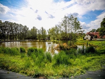 Chalupa s baz�nem - Ch�novsk� jeskyn� - Vyso�ina