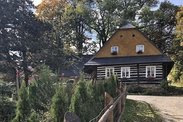 Chalupa s baz�nem - Roubenka ���rsk� vrchy