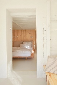 Roubenka Lesn� r�j - pec na span� a koupac� sud