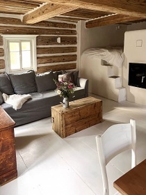 Roubenka Lesn� r�j - kamna s pec� a koupac� sud