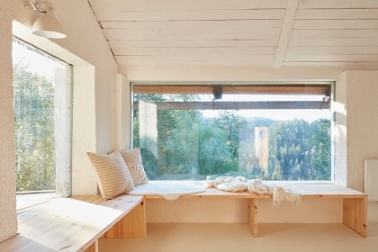 Roubenka Lesn� r�j - pec na span� a koupac� sud