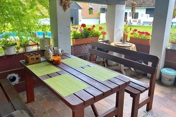 Chalupa s baz�nem - Kutn� Hora - Pos�zav�