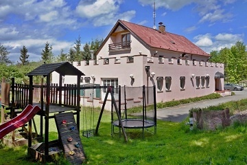 Chata Lipensk� jezero - vnit�n� baz�n - Miln�