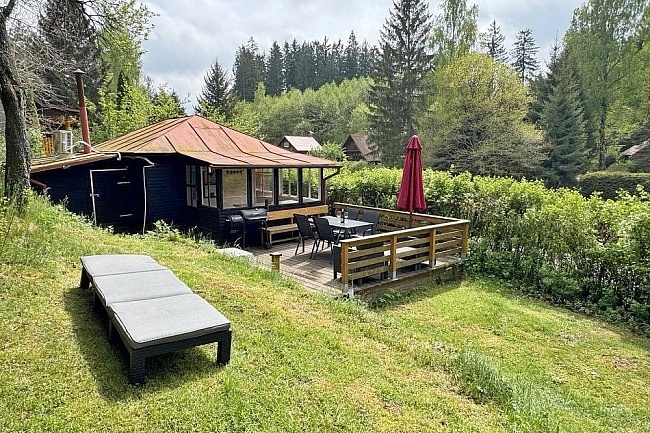 Chata u rybníka - Vysočina - Chýnovská jeskyně