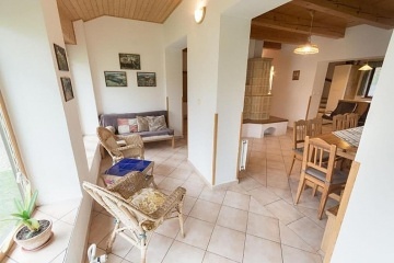 Chalupa s vnit�n�m baz�nem - p�ehrada Trn�vka