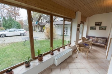 Chalupa s vnit�n�m baz�nem - p�ehrada Trn�vka