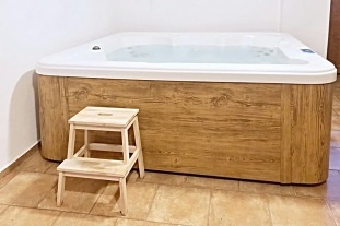 Wellness chalupa s bazénem - Vysočina a jižní Čechy