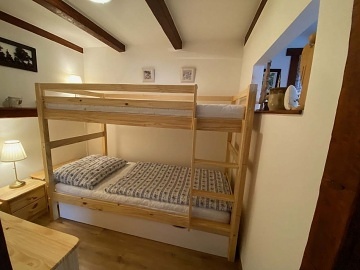 Chata na samot� - CHKO B�l� Karpaty - Luha�ovice