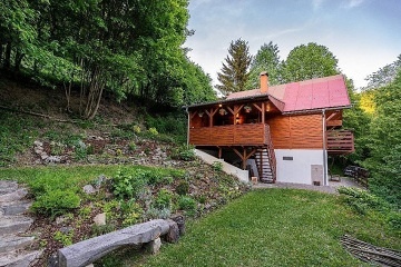 Chata na samot� - CHKO B�l� Karpaty - Luha�ovice