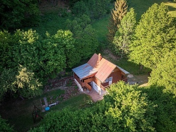 Chata na samot� - CHKO B�l� Karpaty - Luha�ovice