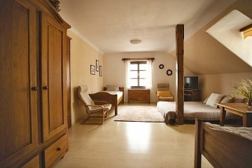 Chalupa samota a vnit�n� baz�n - Javorn�k - �umava