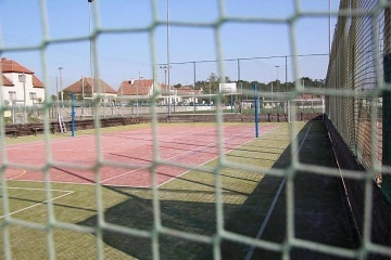 Rodinn� chalupa s uzav�en�m dvorem - NP Podyj�