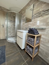 Chalupa wellness a baz�n - �umava - hrad Ka�perk