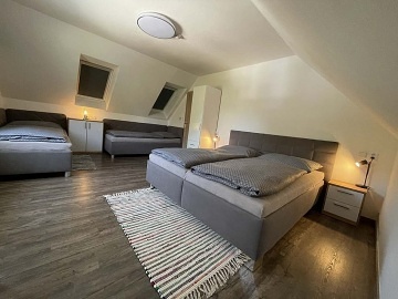 Chalupa wellness a baz�n - �umava - hrad Ka�perk