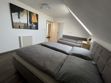 Chalupa wellness a baz�n - �umava - hrad Ka�perk