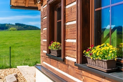 Roubenka s kachlov�mi kamny - Adr�pa�sk� sk�ly
