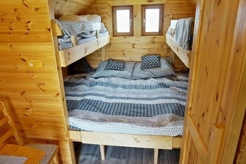 Chata a glamping - vinn� sklep a baz�n - Znojemsko