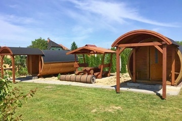 Chata a glamping - vinn� sklep a baz�n - Znojemsko