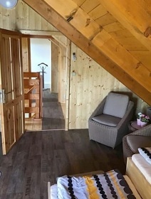 Chata a glamping - vinn� sklep a baz�n - Znojemsko