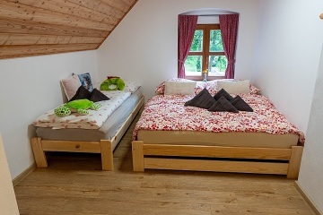 Chalupa Cesta z m�sta - P��se�nice - Kru�n� hory