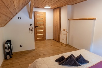 Chalupa Cesta z m�sta - P��se�nice - Kru�n� hory