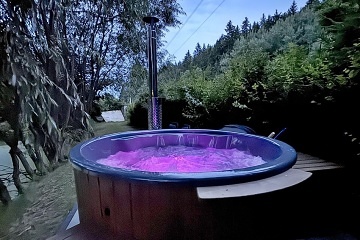 Glamping s koupac�m sudem - Ple�ivec - Kru�n� hory