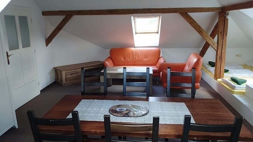 Chalupa u Lu�nice - vnit�n� baz�n - T�borsko