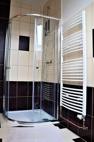 Chaty a penzion - wellness a baz�n - p�ehrada Lipno