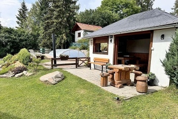 Chaty a penzion - wellness a baz�n - p�ehrada Lipno