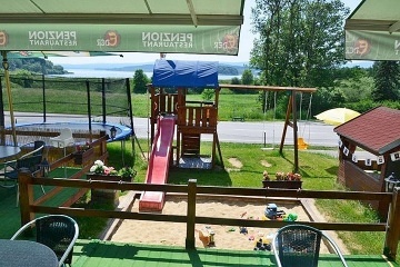 Chaty a penzion - wellness a baz�n - p�ehrada Lipno