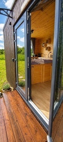 Glamping Ch�iby - hrad Buchlov - B�l� Karpaty