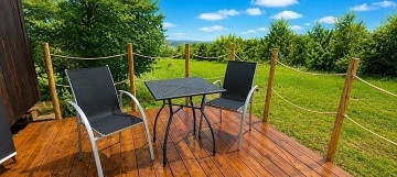 Glamping Ch�iby - hrad Buchlov - B�l� Karpaty