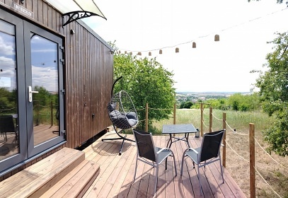 Glamping Chřiby - hrad Buchlov - Bílé Karpaty