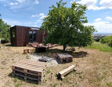 Glamping Ch�iby - hrad Buchlov - B�l� Karpaty