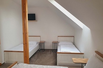 Chalupa wellness a baz�n - hrad Kost - �esk� r�j