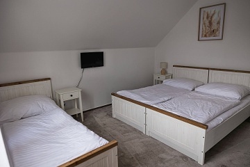 Chalupa wellness a baz�n - hrad Kost - �esk� r�j
