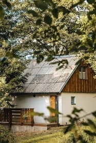 Chata u rybn�ka - s v��ivkou - CHKO Blansk� les