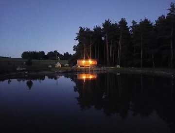 Glamping samota u rybn�ka - hrad Land�tejn - Tel�