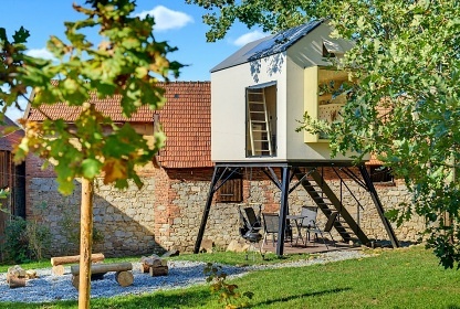 Glamping v korun� stromu - hrad Orl�k - Vyso�ina